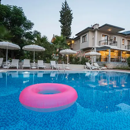 Ξενοδοχείο Otto Palace 3*