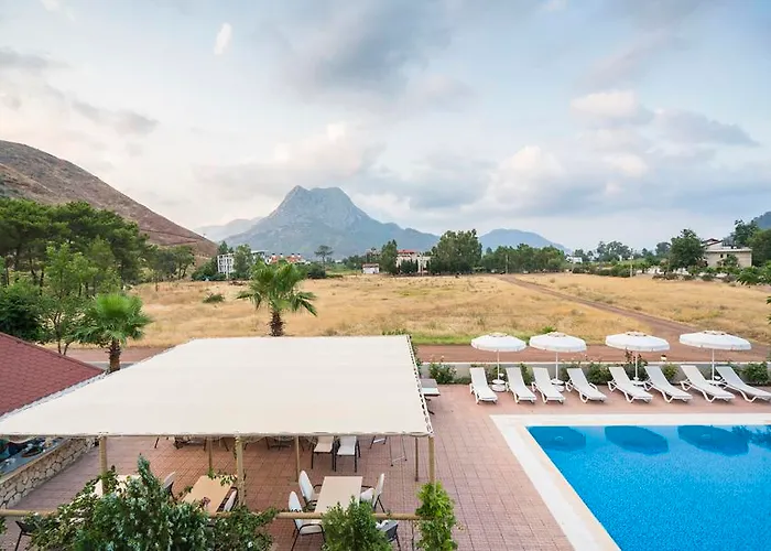 Otto Palace فندق